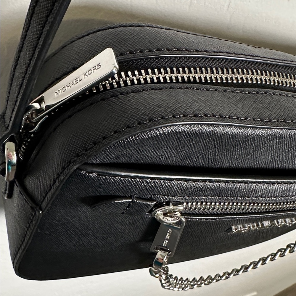 Michael Kors Jet Set Large Crossbody Bag - Picture 8 of 9
